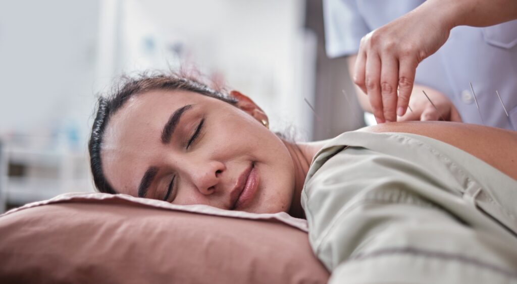 At Forest Park Wellness in Portland, Licensed Acupuncturist Dennis “Kaz” Kasunic has helped patients recover from all types of pain and injuries—from chronic back tension to post-accident whiplash—using the principles of Chinese medicine and the precision of modern acupuncture techniques.